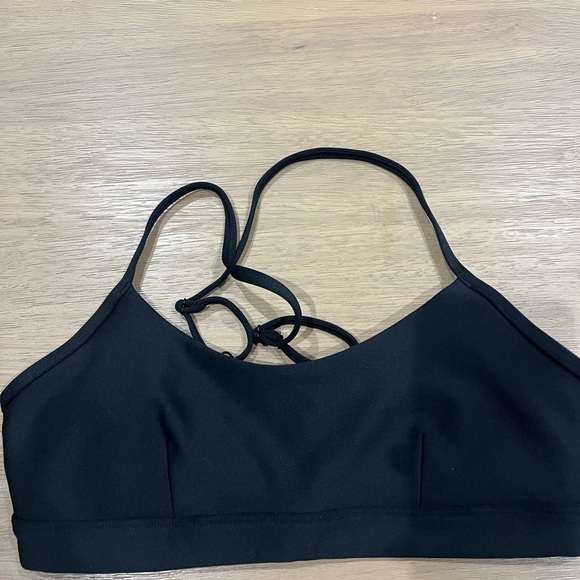 Alo Women's Black Airlift set - Picture 3 of 6